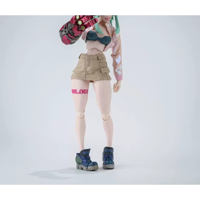Figurine féminine à l'échelle  - Leatherwork Products avis et prix