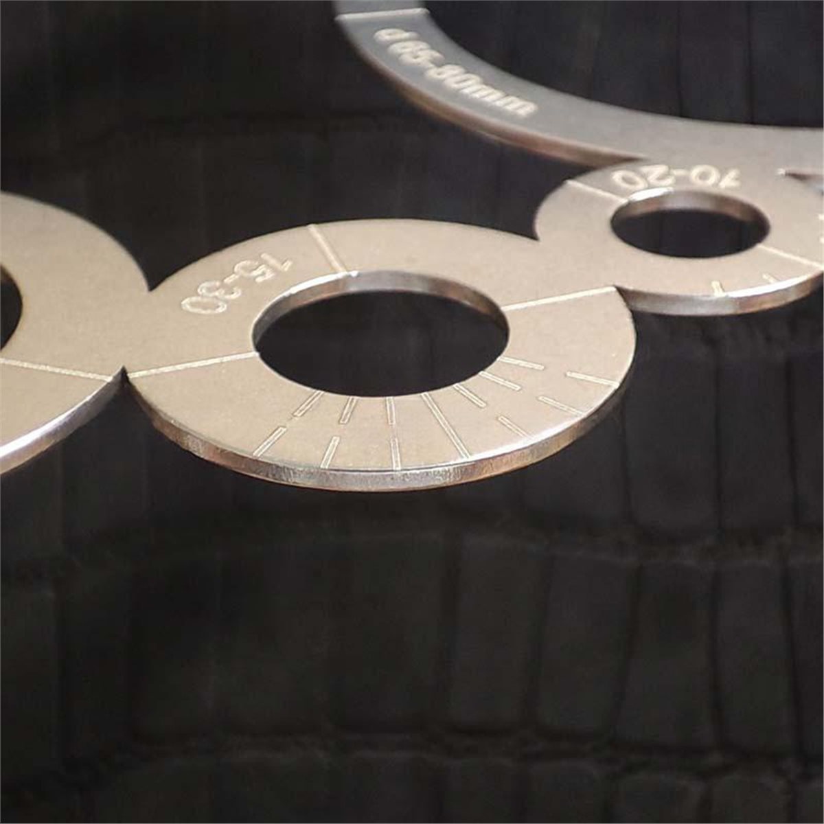 Règle de découpe d'angle pour  - Leatherwork Ruler avis et prix