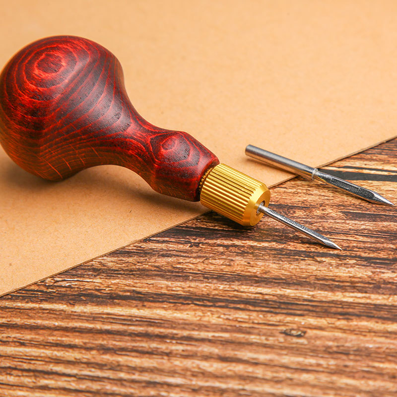 Jolie çon en cuir avec manche  - Leatherwork Hole Punch avis et prix