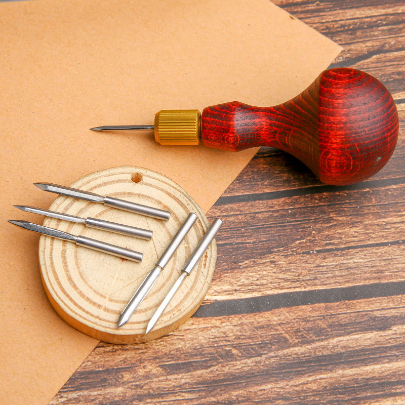 Jolie çon en cuir avec manche  - Leatherwork Hole Punch avis et prix