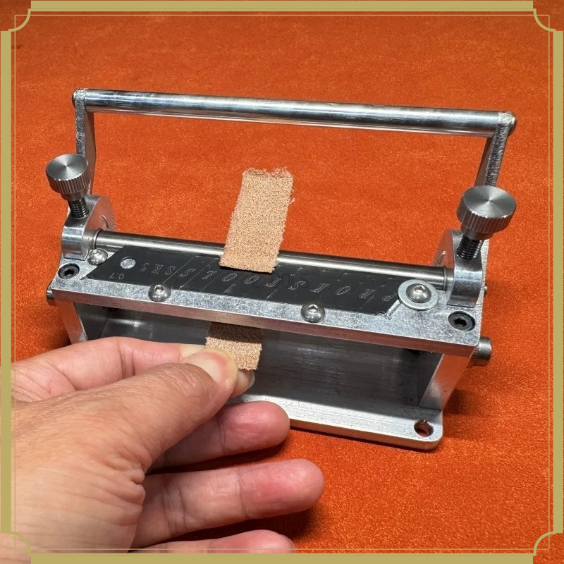 Machine manuelle à écailler le - Leatherwork Manual avis et prix