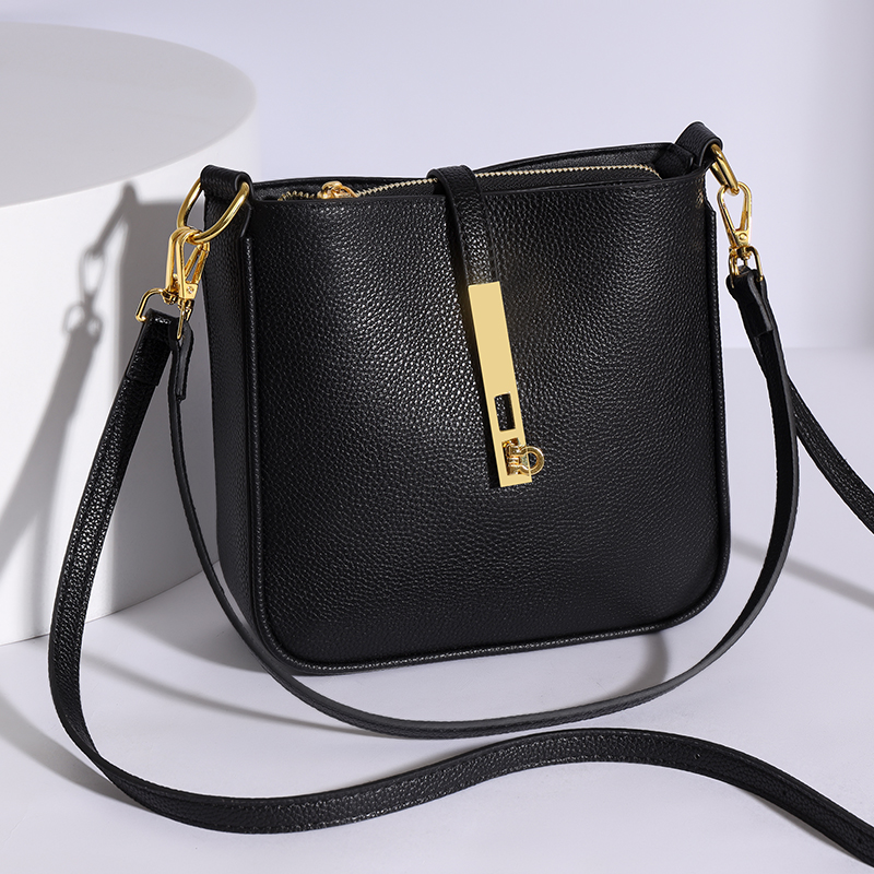 Nouveau sac à bandoulière en c - Leatherwork Ideas avis et prix