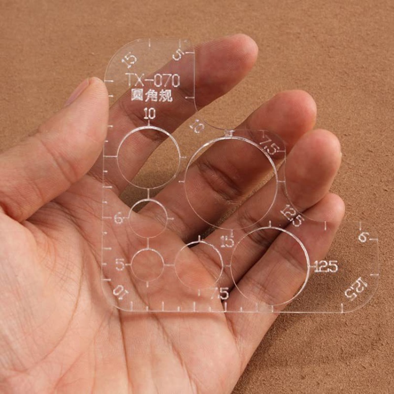 Règle de découpe d'angle en R  - Leatherwork Ruler avis et prix